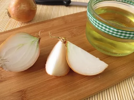 Top 5 cách trị rụng tóc từ nước ép hành tây đơn giản và hiệu quả tại nhà