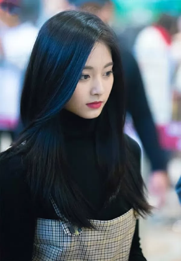 Màu tóc xanh đen