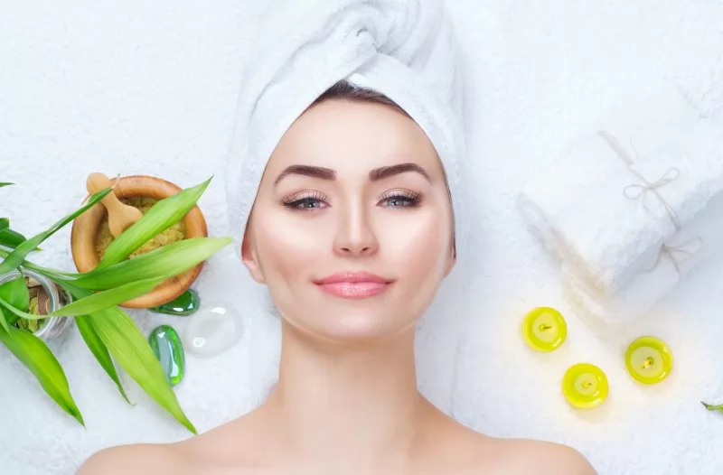 Mách bạn 4 cách làm trắng da tại nhà an toàn và hiệu quả