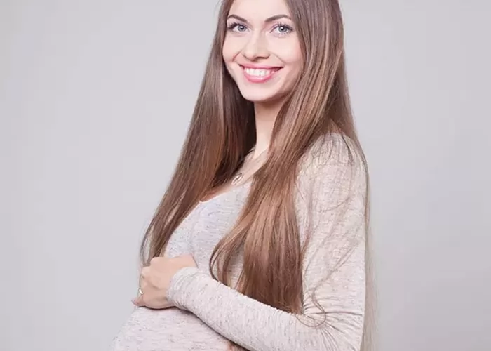 8 mẹo đơn giản để chăm sóc tóc khi mang thai