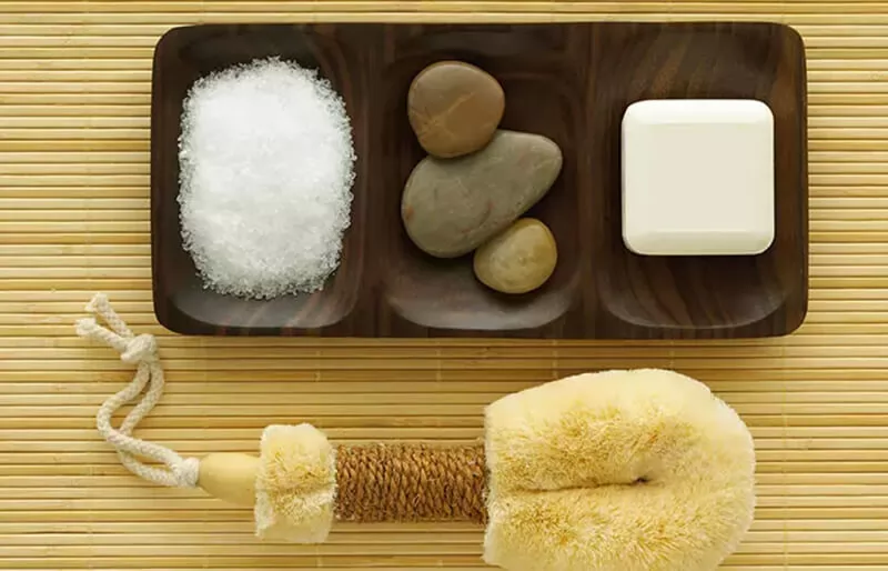 Cách trị gàu và ngứa da đầu bằng muối đơn giản tại nhà