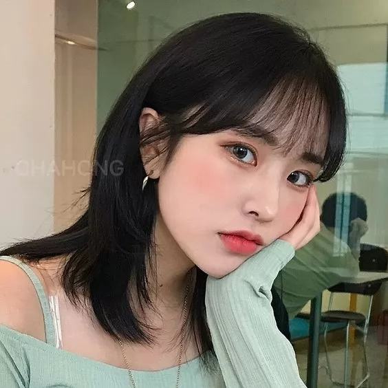 Tóc ngắn layer mái thưa