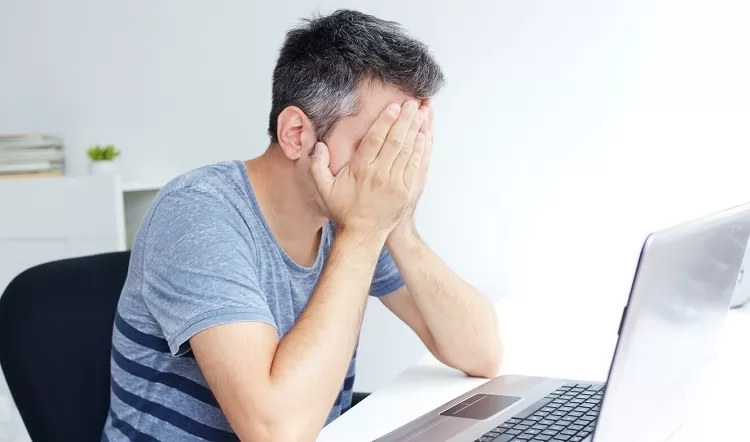 Nguyên nhân khiến tóc bạc sớm là gì? Cách khắc phục tình trạng tóc bạc sớm ở người trẻ