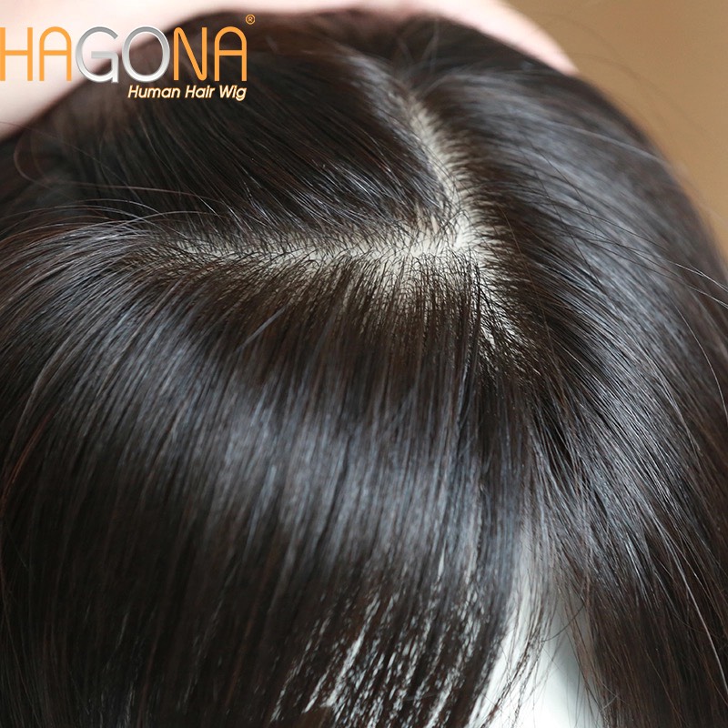 Khách hàng sử dụng tóc giả siêu da đầu của tóc giả Hagona
