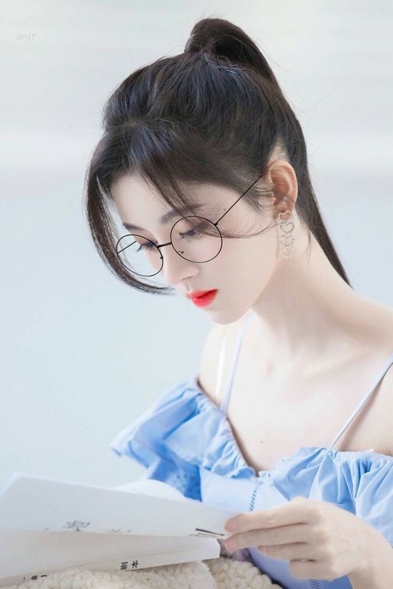 Chỉnh Tóc Con Để Tóc Gọn Gàng, Không Bị Xù