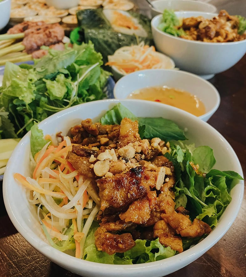 Bún thịt nướng