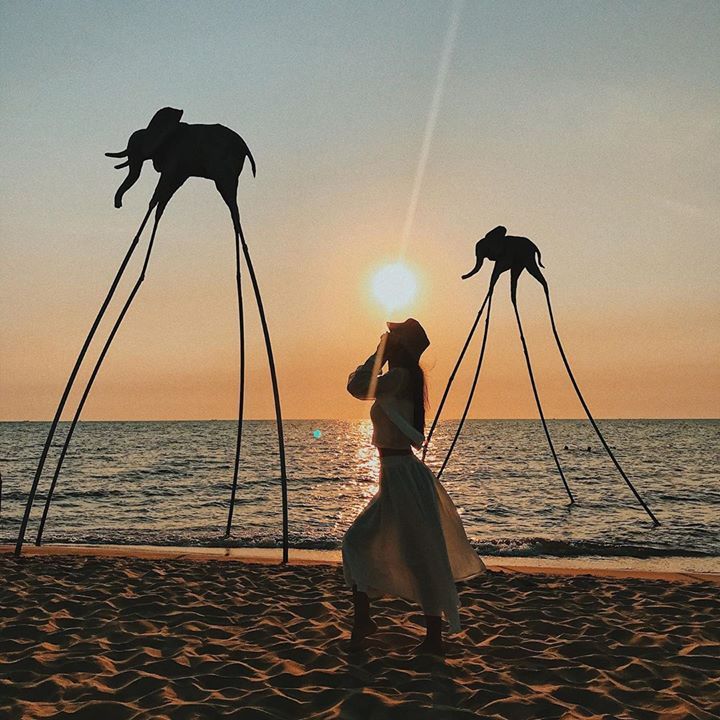 Sunset Sanato Beach Club