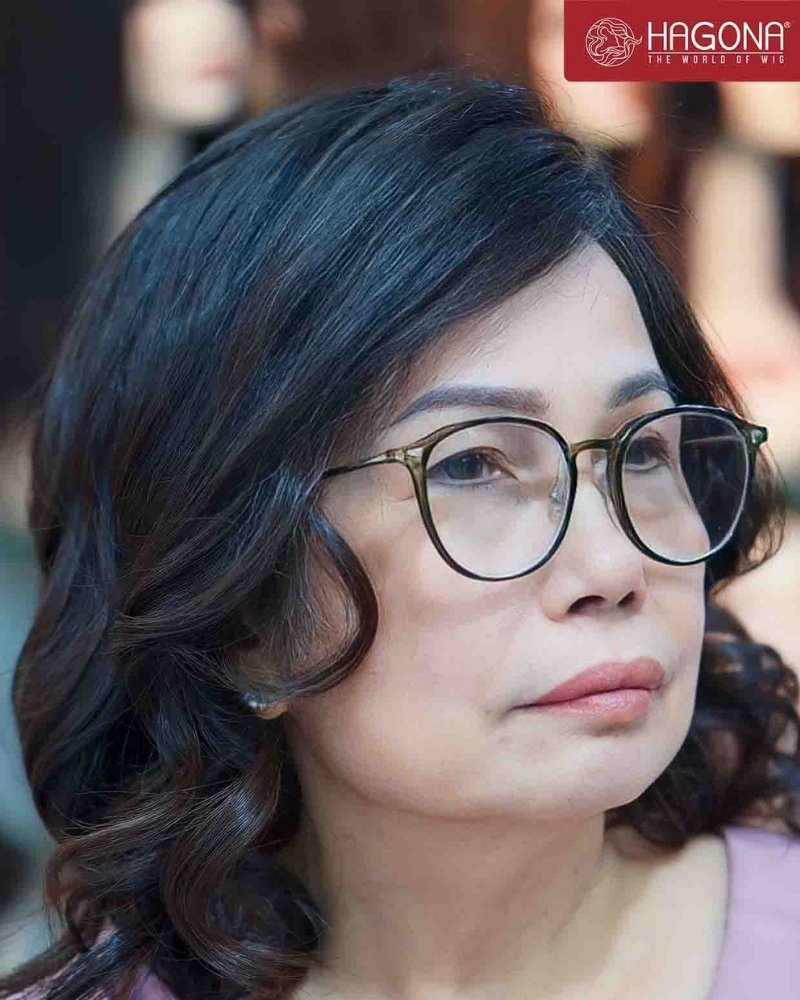 Tóc giả cho nữ trung niên uốn xoăn lọn to