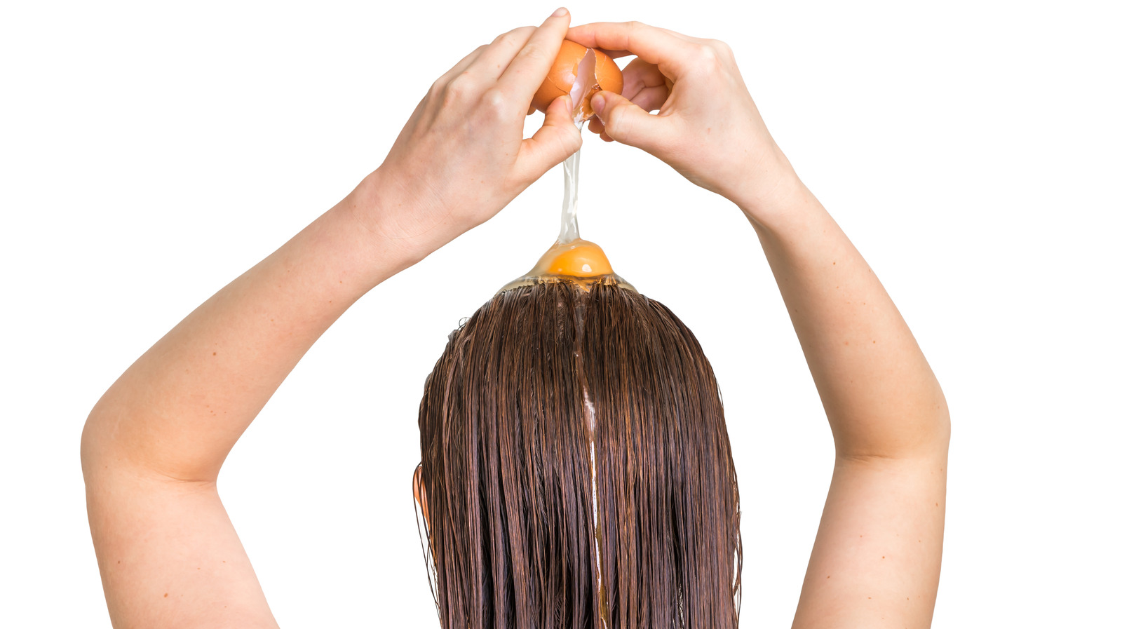 Cách gội đầu bằng trứng cho tóc mềm mượt và khỏe đẹp tại nhà