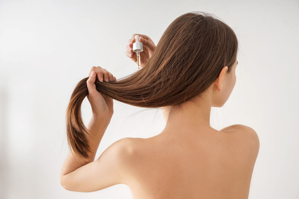 Serum cho tóc: Lợi ích, Cách sử dụng và Tác dụng phụ